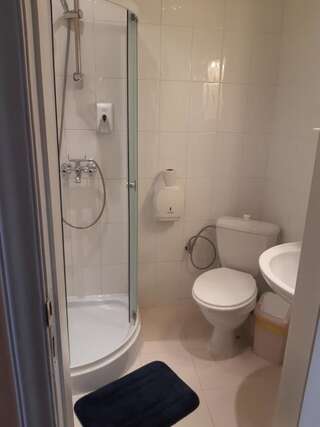 Гостевой дом Active Guest House Клайпеда Роскошный трехместный номер-1